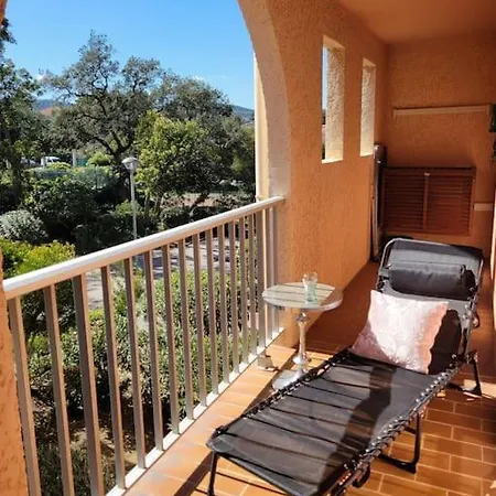 Apartment L'appart St Aygulf, 5mn A Pied Mer, Piscine, Tennis Frejus