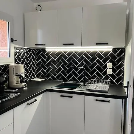 L'appart St Aygulf, 5mn A Pied Mer, Piscine, Tennis Apartment Frejus
